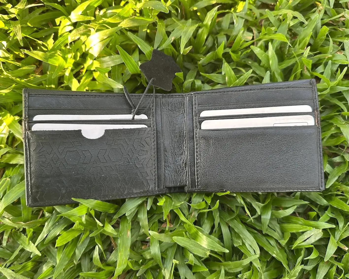 Signature Stripe Bi-Fold Genuine Leather Wallet for Men inside