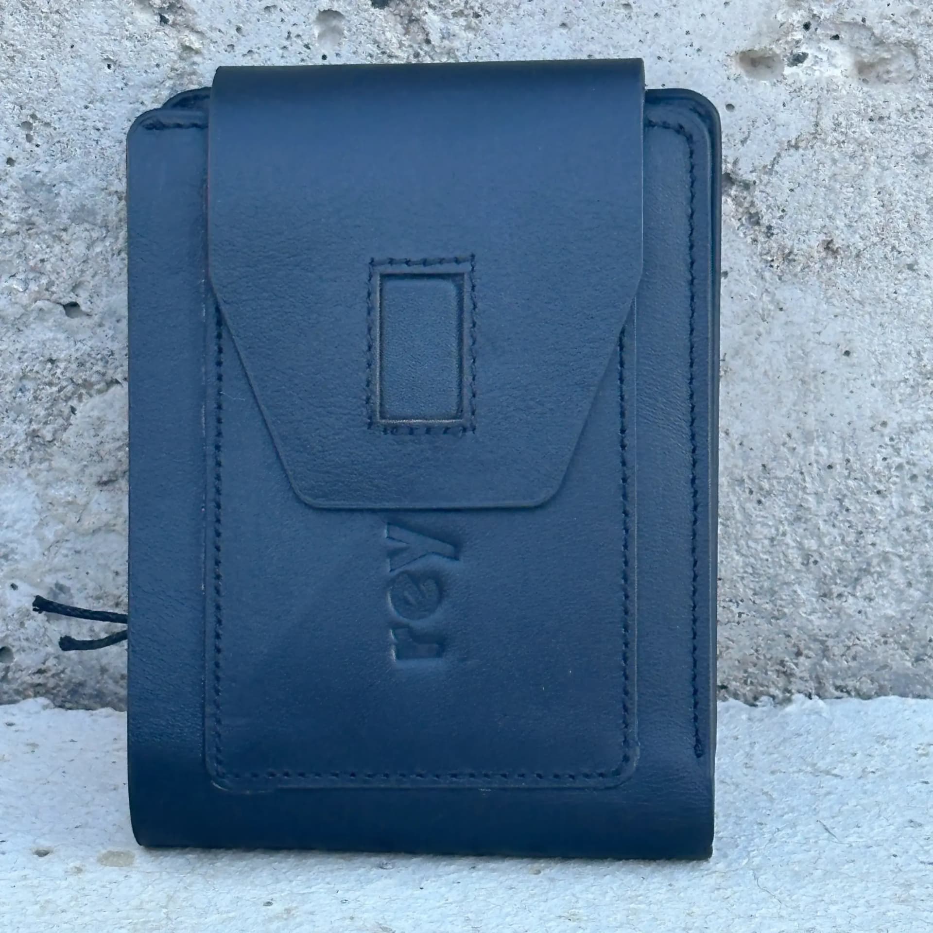 REY Classic Bi-Fold Genuine Cow Leather Wallet for Men